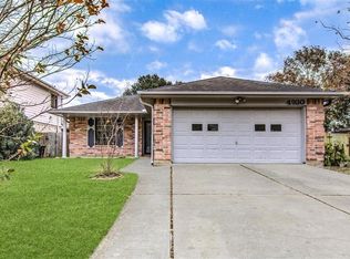 4930 Shadowdale Dr, Houston, TX 77041