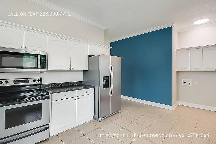 3 bed, $1,650 — Photo 3