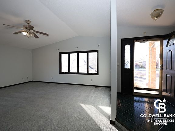 2nd image of 2304 Estes Pl