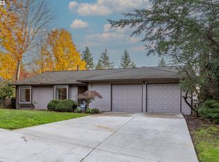 8590 NW Ash St, Portland, OR 97229