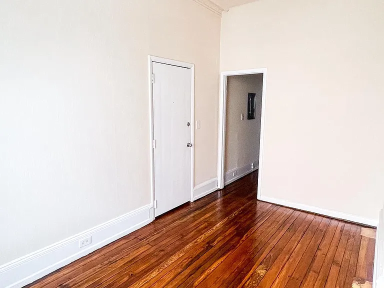 2642 Brown St #1 — Photo 4