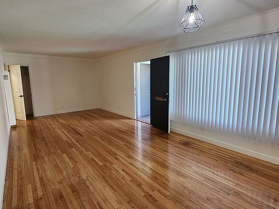 3rd image of 3375 Manning Ave APT 4