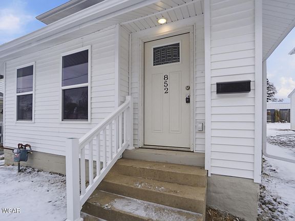 4th image of 852 Faurot Ave