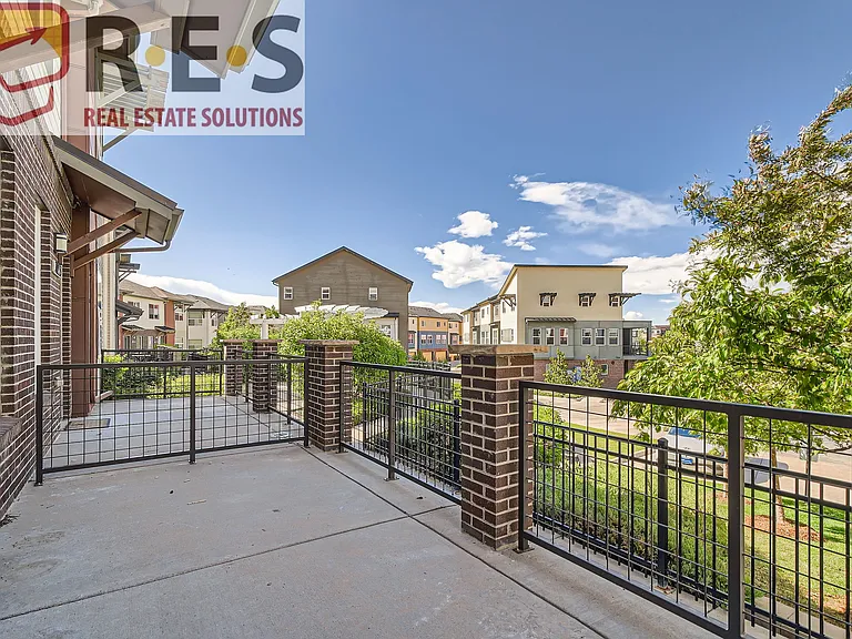 11251 Colony Cir — Photo 25