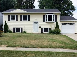 1820 E Benwick Rd, Toledo, OH 43613