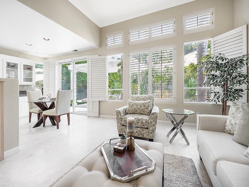 1st image of 5933 Killarney Cir