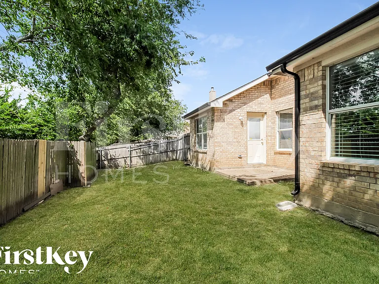 1450 Waldrop Dr — Photo 17