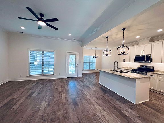 5th image of 4889 Juana Dr