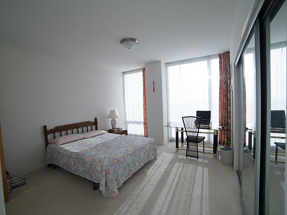 3rd image of 611 S Wells St #2605