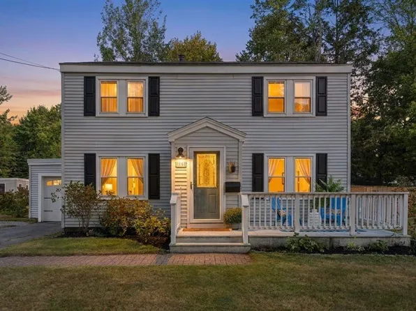 16 Moore Avenue, Brunswick, ME 04011