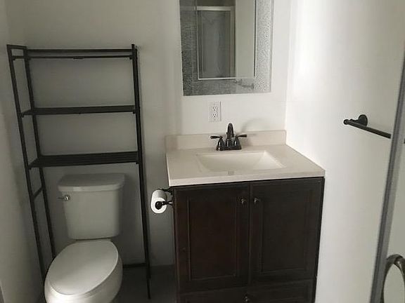4th image of 10316 NE 141st St