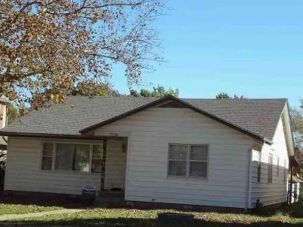 704 N 9th St, Independence, KS 67301