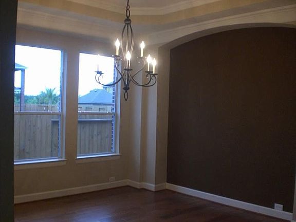 5th image of 2508 Mountain Falls Ct