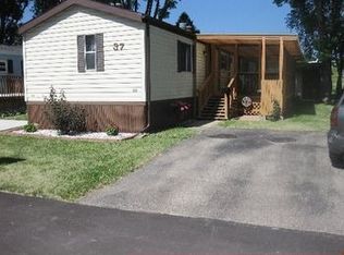 37 Maple Grove Dr, Jefferson, WI 53549