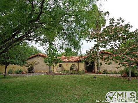 1st image of 6915 Country View Ln