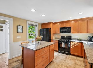 18 Highland Ave, North Chelmsford, MA 01863