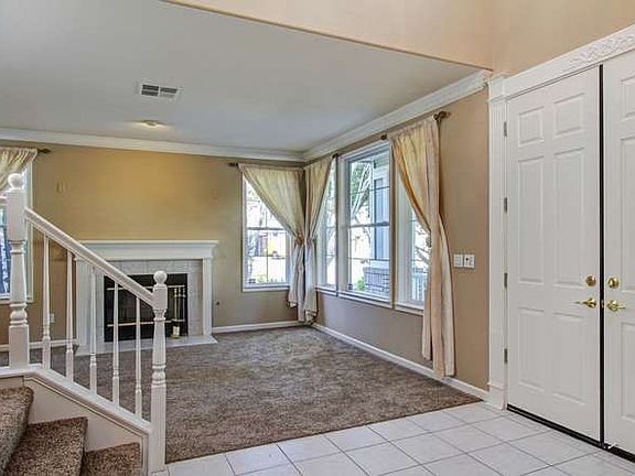 3rd image of 530 Havenwood Ct