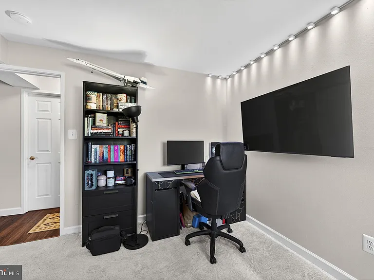 517 Florida Ave #T4 — Photo 30
