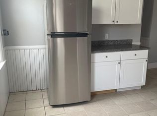 39 Birch St APT 3, Worcester, MA 01603