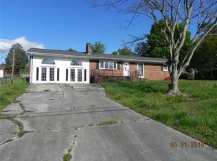 321 Gregg St, Archdale, NC 27263