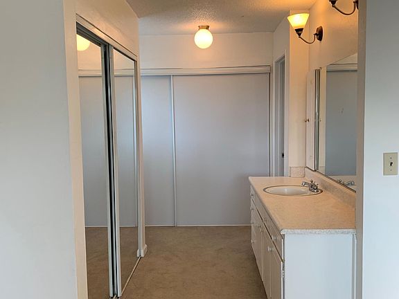 4th image of 6552 Hidden Creek Dr
