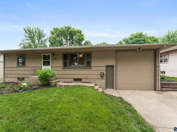 708 S Bahnson Ave, Sioux Falls, SD 57103