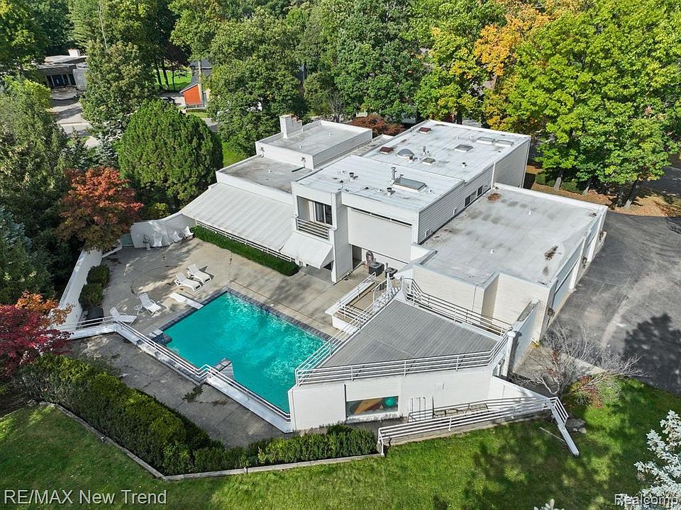1955 Sherwood Gln, Bloomfield Hills, MI 48302 Zillow