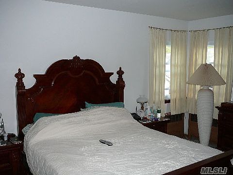 5th image of 801 Bradley St