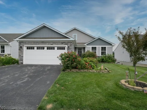 31 Lam Dr, Hardyston Twp., NJ 07419
