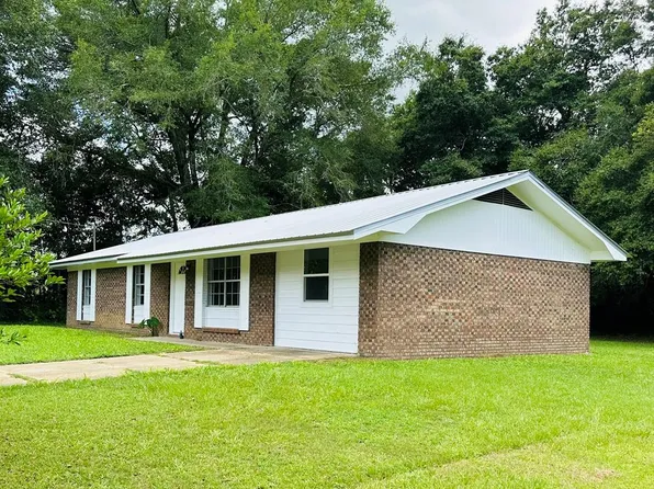 266 Osteen Dr, Hartford, AL 36344
