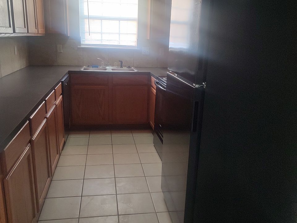1st image of 624 W Iowa Ave #624