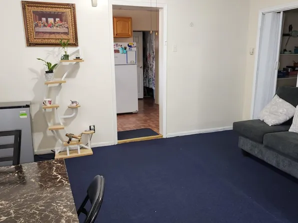 1614 Summit Avenue image 10 of 16