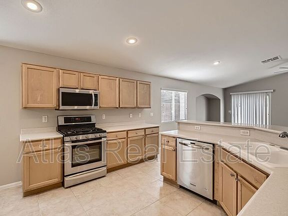5th image of 7658 Whispering Marsh Dr