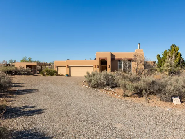 122 Pauline Ct, Corrales, NM 87048