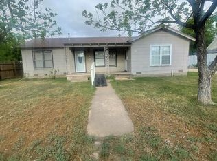 313 N Poe St, San Angelo, TX 76903