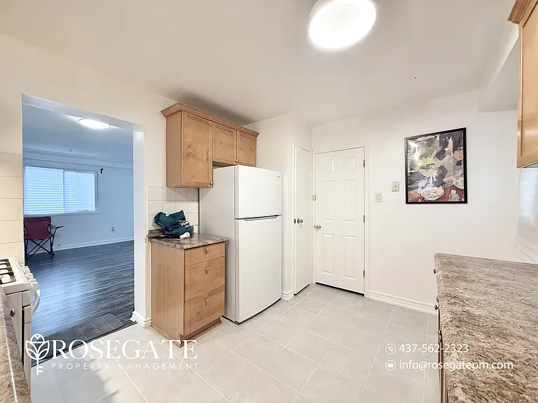 109 Rotary Dr — Photo 4