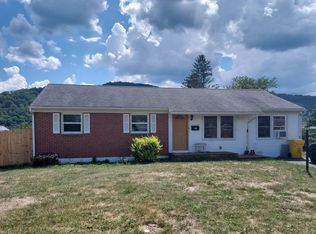 1415 Lynmar St, Keyser, WV 26726