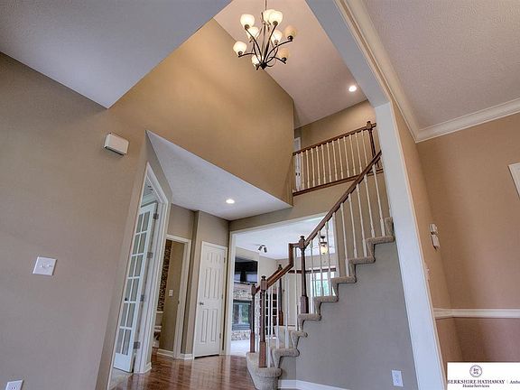 3rd image of 11909 S 47th St