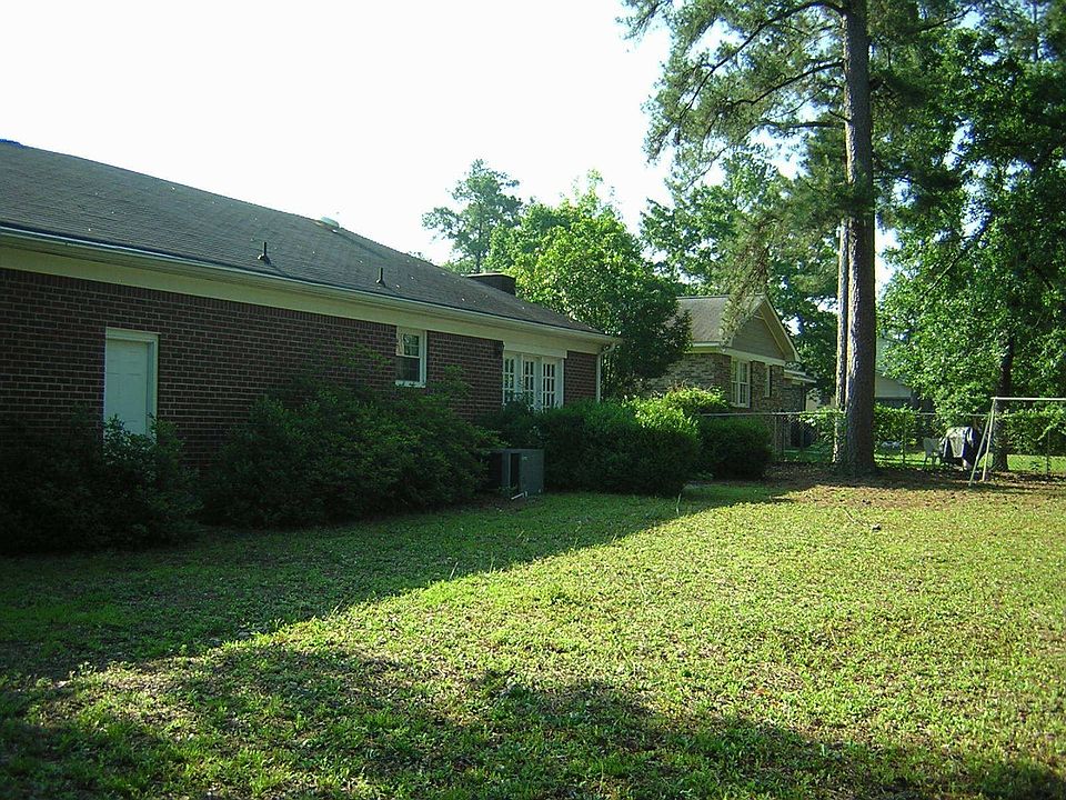 2nd image of 313 Cedar Vale Dr