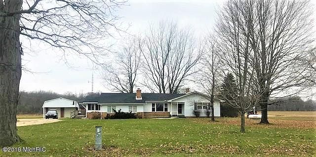 2nd image of 2885 11 Mile Rd