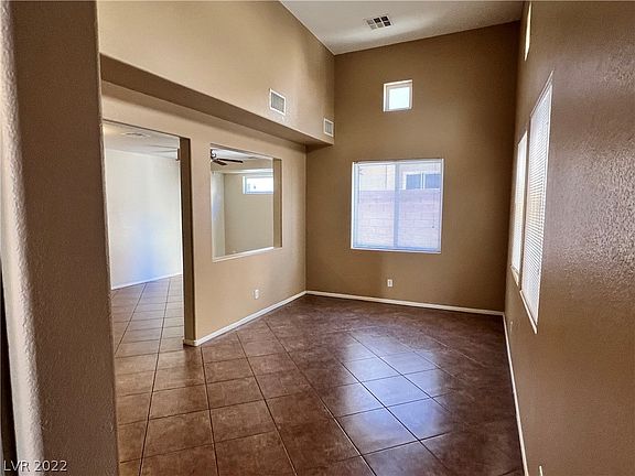 3rd image of 9289 Opal Hills Ln