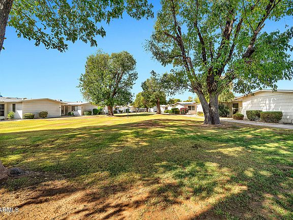 3rd image of 17070 N 105TH Avenue