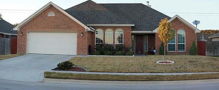 1st image of 501 Curtis Dr