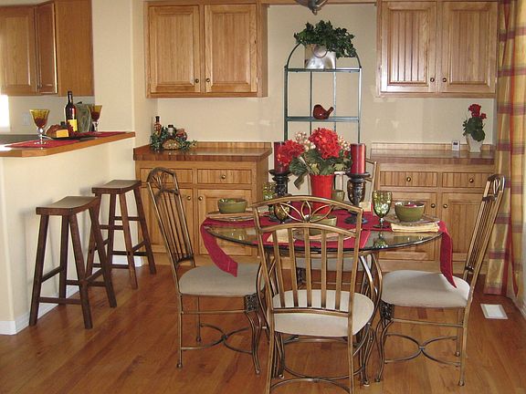 BREADFAST NOOK WITH HAND CRAFTED CABINETS