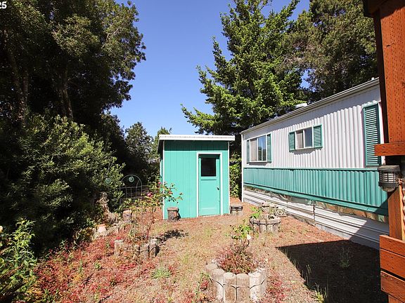 3rd image of 1600 Rhododendron Dr Space 214
