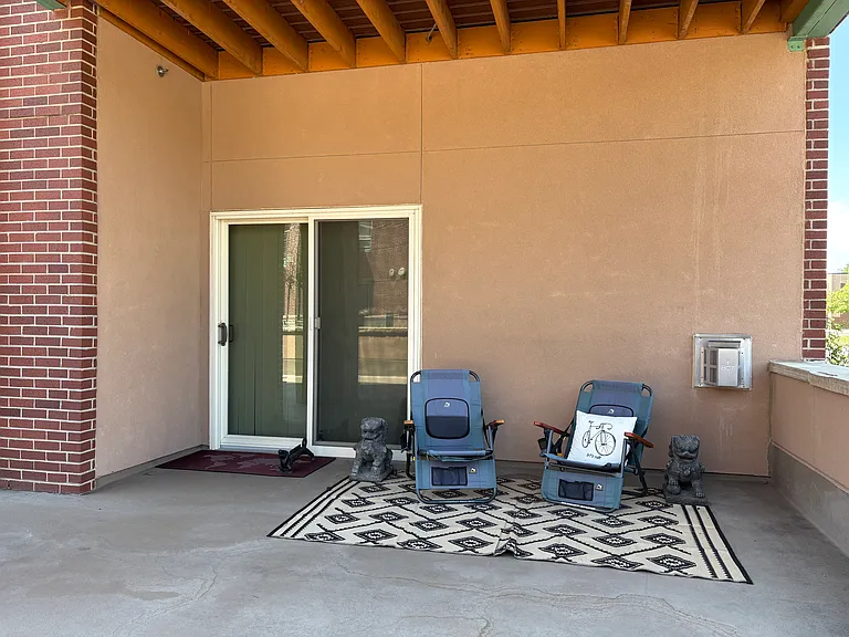 1053 W Century Dr #110 — Photo 3