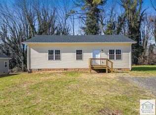 1648 Stultz Rd, Martinsville, VA 24112