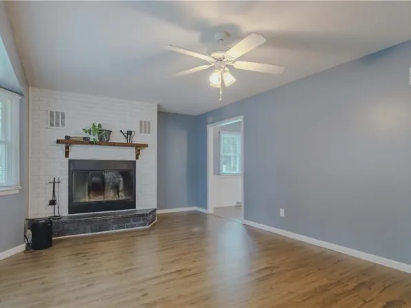 711 Kristi Ln, Urich, MO 64788