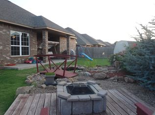 553 W Alamo Court Way, Mustang, OK 73064