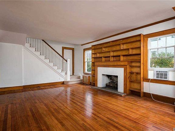 4th image of 72A Brower Ave